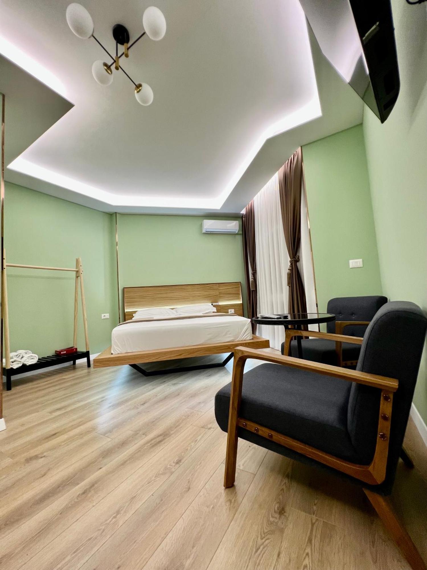 Spiranca Luxury Suites Τίρανα Δωμάτιο φωτογραφία