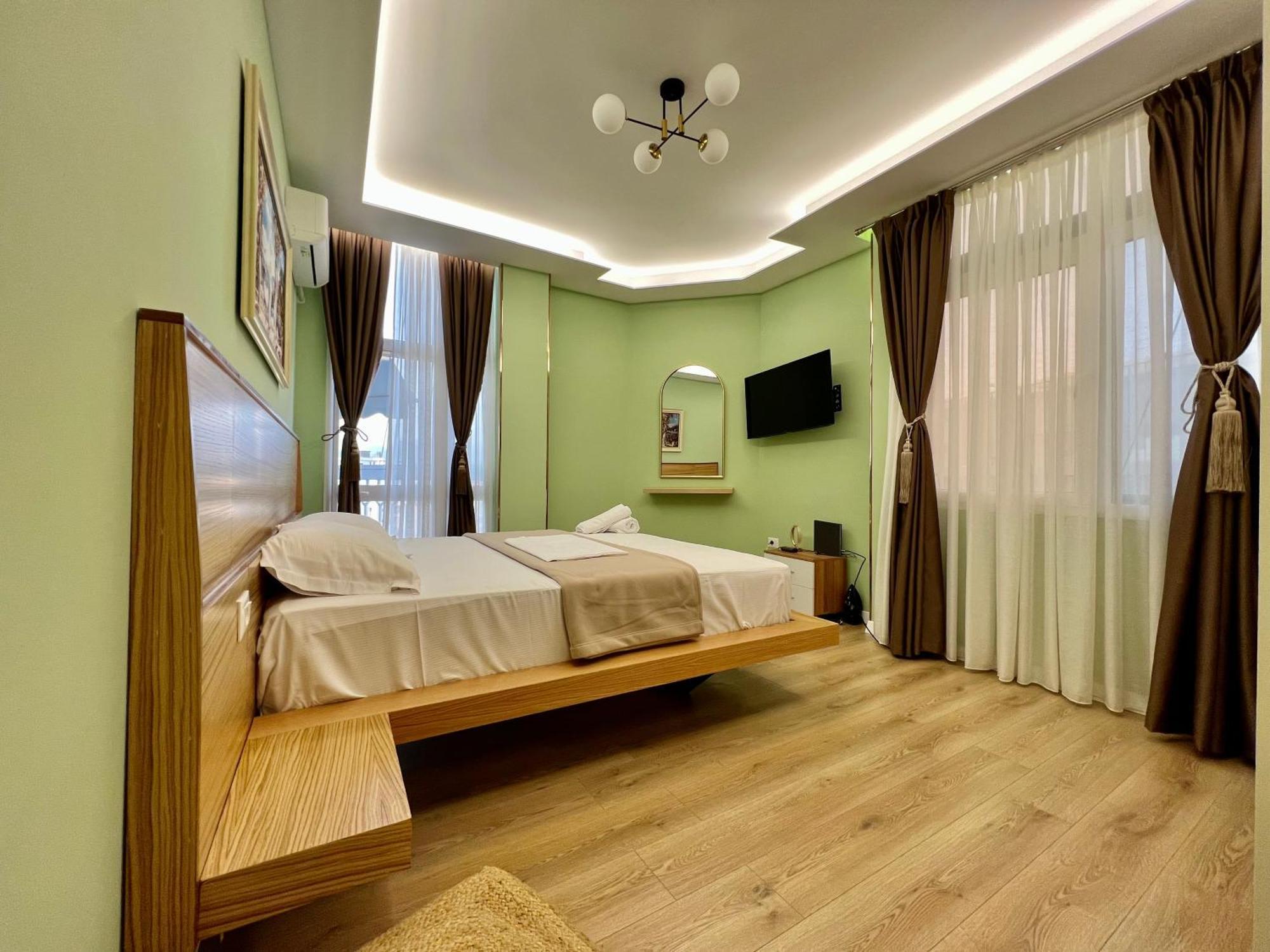 Spiranca Luxury Suites Τίρανα Δωμάτιο φωτογραφία