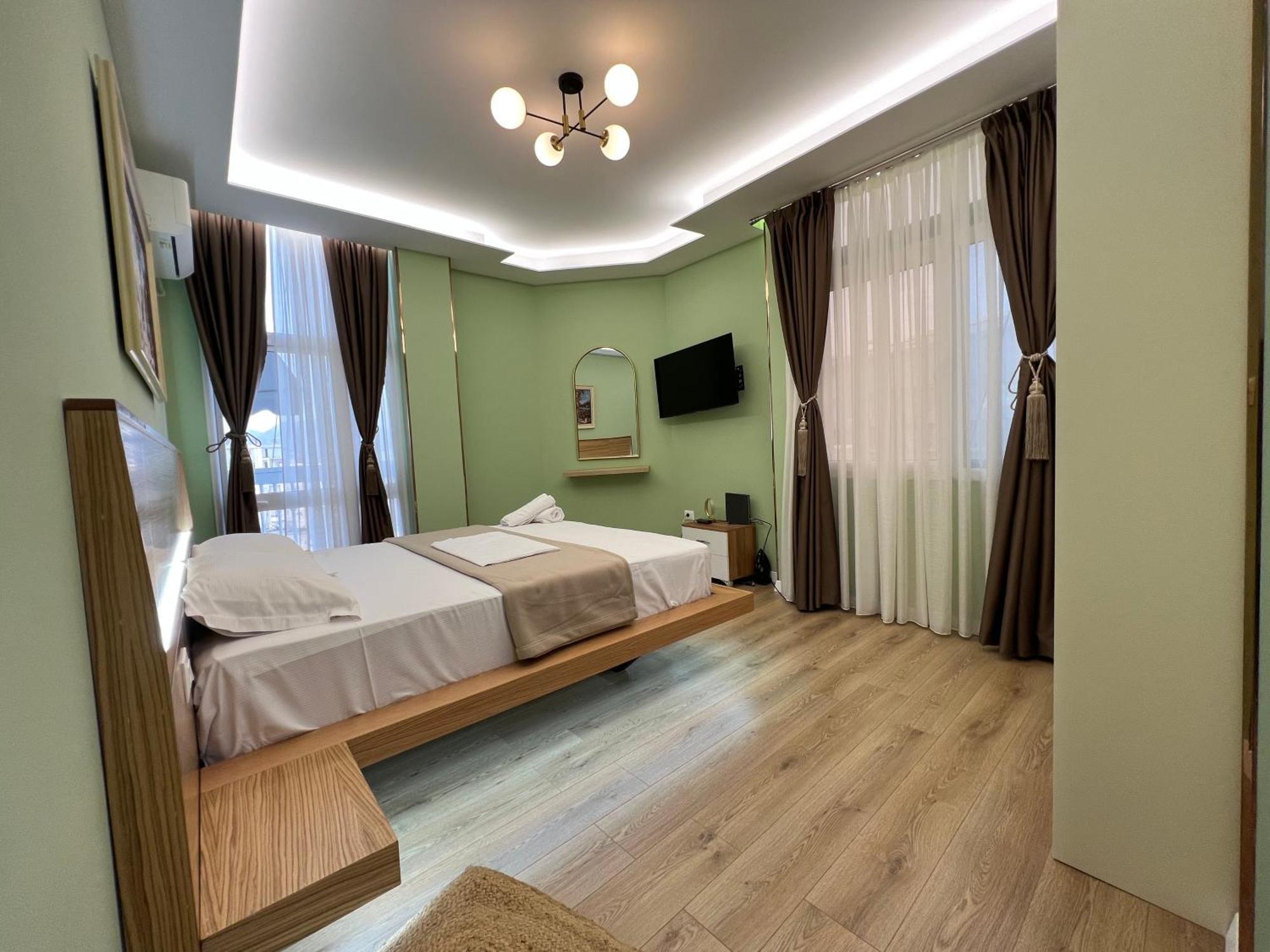 Spiranca Luxury Suites Τίρανα Δωμάτιο φωτογραφία